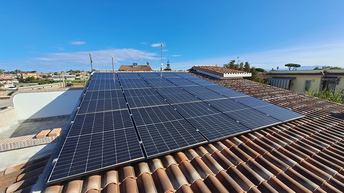 Villa 9 kW Anzio con 15 kWh di accumulo – Nonsoloenergia Srl